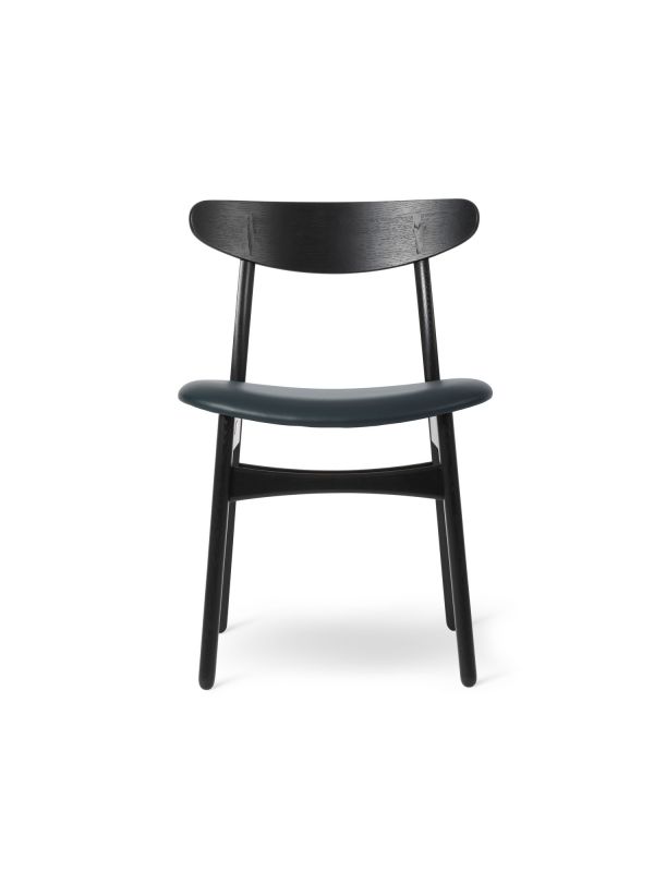 CH30P Chair Stuhl gepolstert Carl Hansen & Søn Gestell eiche schwarz Sitz Thor 350